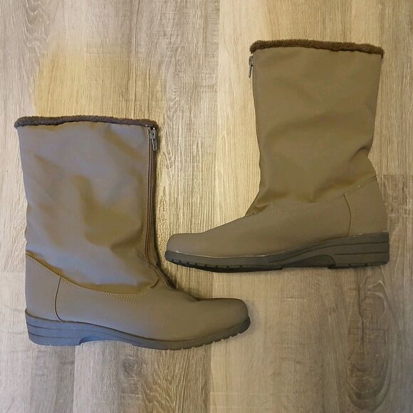 Chromatics By Totes Women Size 11M Brown Winter Snow Boots Snowflake Front Zip - Picture 2 of 16